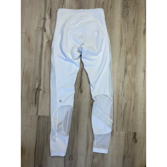 Lululemon clear the court white mesh leggings - Picture 6 of 9